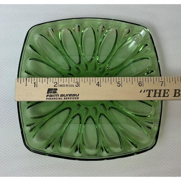 Vintage Green Glass Square Divided Serving Dish Retro Flower Design MCM 7"x7" - Picture 7 of 9